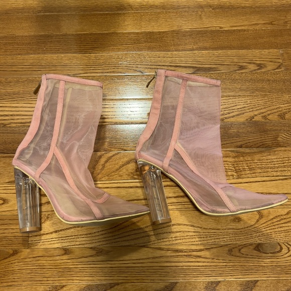 Pink Mesh Booties - Picture 2 of 7